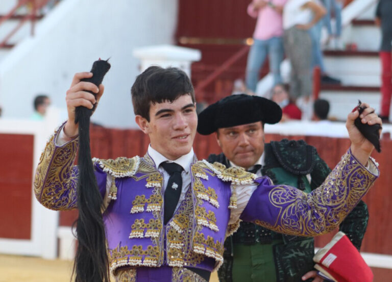 Cid de María, avec représentant