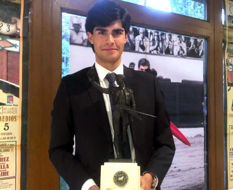 Francisco de Manuel remporte le Trophée José Cubero « Yiyo » à la Foire de Colmenar Viejo 2023