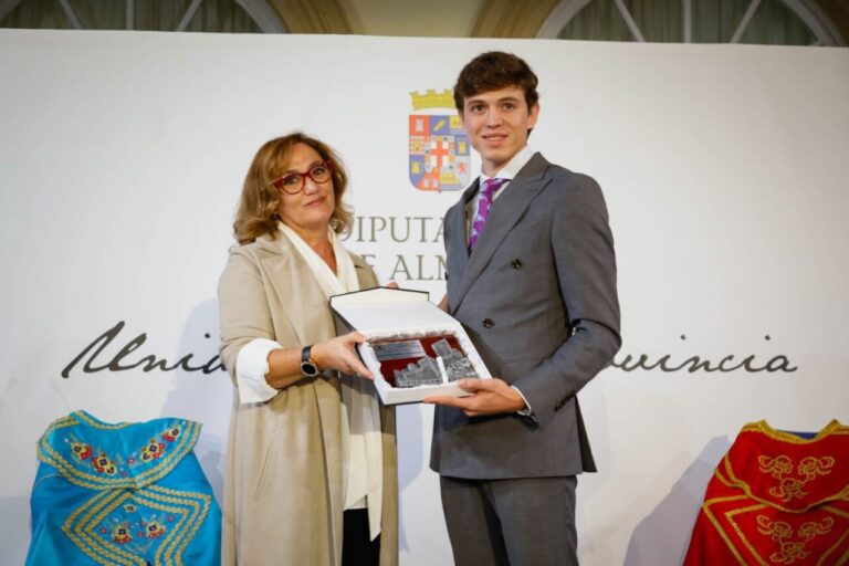 Jorge Martínez, vainqueur de la Foire d&rsquo;Almería au XXVIIe Gala du Forum Culturel 3 Tauromachie 3