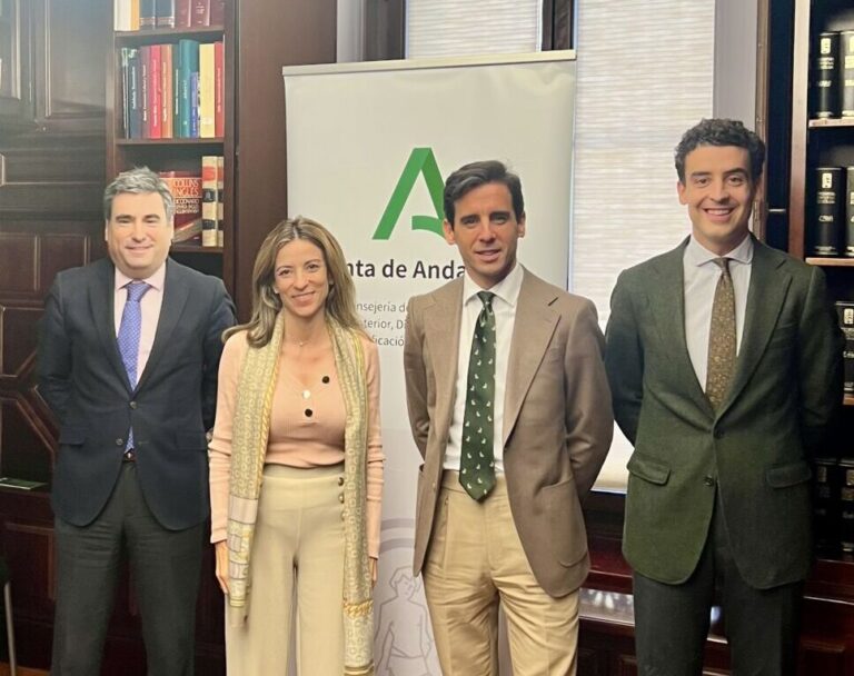 Juan Ortega rencontre le secrétaire général de l&rsquo;Intérieur de la Junta de Andalucía