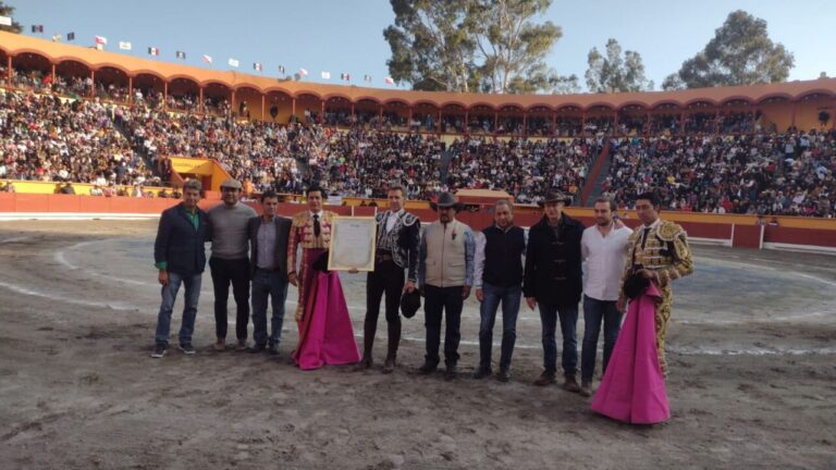 Hermoso de Mendoza et El Zapata triomphent à Apizaco