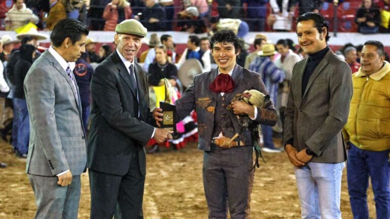 Isaac Fonseca, deux oreilles et une queue, remporte l&rsquo;Oreille d&rsquo;Or à Pachuca