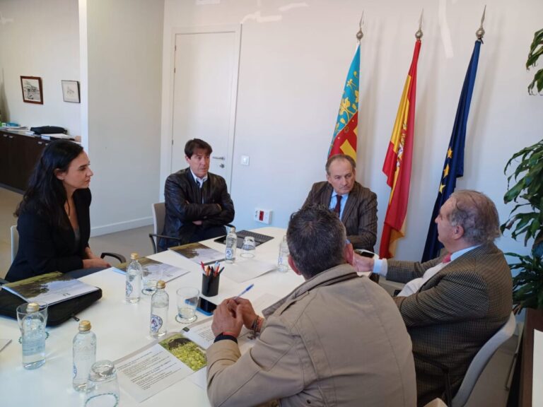 L&rsquo;Union Royale des Éleveurs rencontre le Département de l&rsquo;Agriculture, de l&rsquo;Élevage et de la Pêche de la Generalitat Valenciana