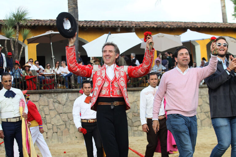 Pardon de Pablo Hermoso de Mendoza à Valle de Bravo