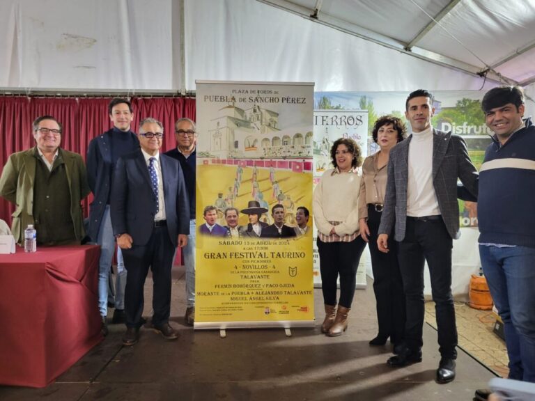 Succès dans la présentation du festival et la course des taureaux à La Puebla de Sancho Pérez