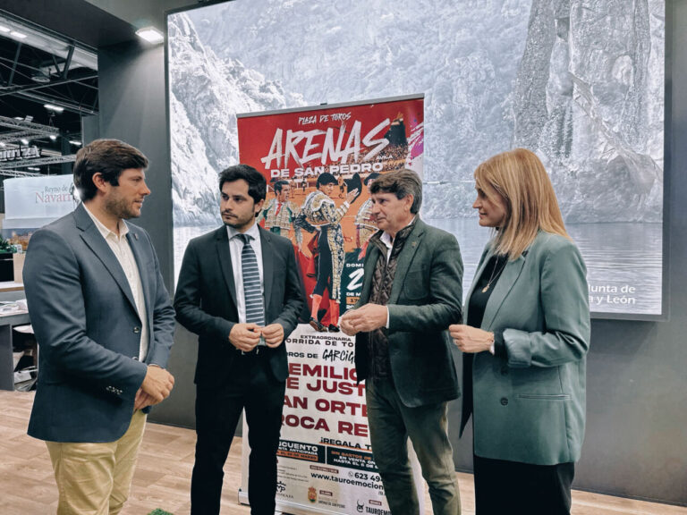 Affiche du dimanche des Rameaux présentée au FITUR à Arenas de San Pedro