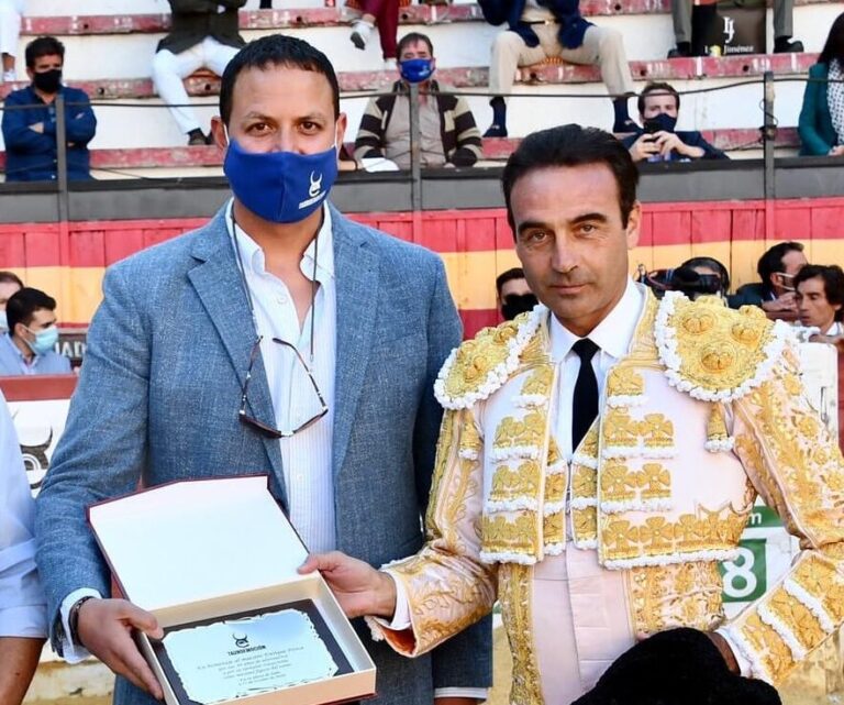Alberto García, dans Viva Jaén : « Si la Mairie nous soutient, Enrique Ponce se battra à Jaén en juin »