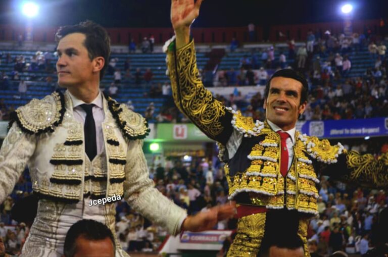 Rotondité d&rsquo;Emilio de Justo y Luque, sur ses épaules à San Cristóbal