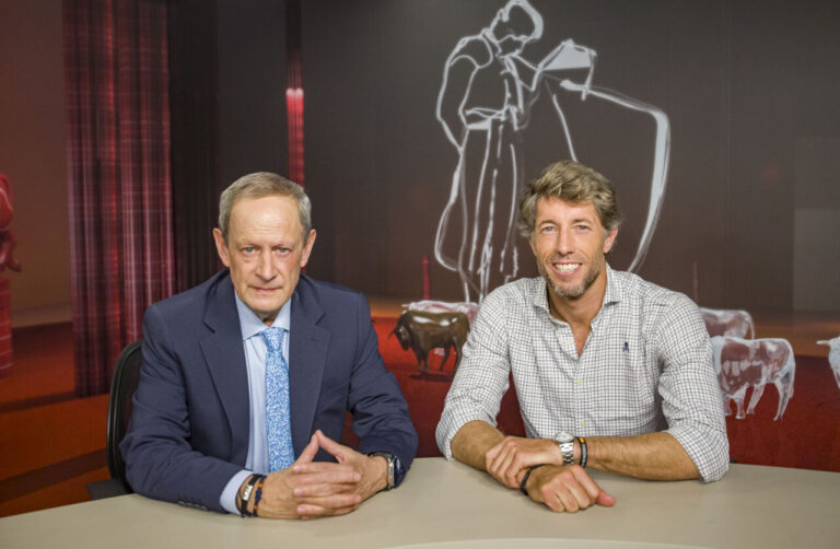 Manuel Escribano, invité spécial sur Grana y Oro sur CYLTV, Navarra TV et La 7 de la Rioja