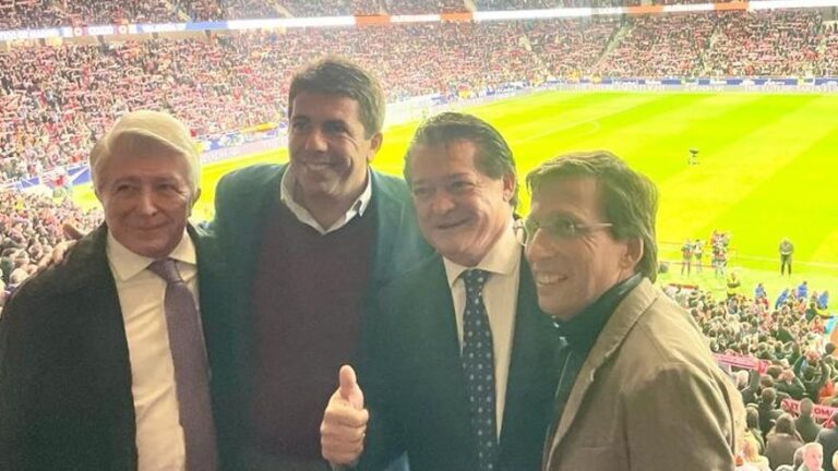 « El Soro » invite Martínez-Almeida à la Foire des Fallas 2024