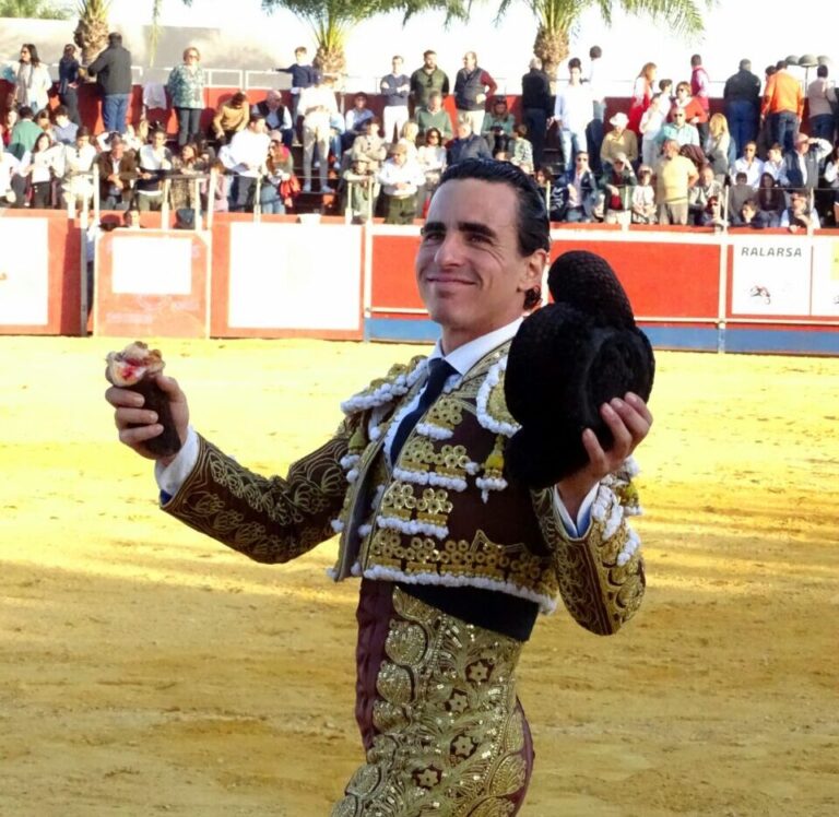 Galdós, Lama de Góngora et du Chocolat, sur les épaules de Sanlúcar la Mayor
