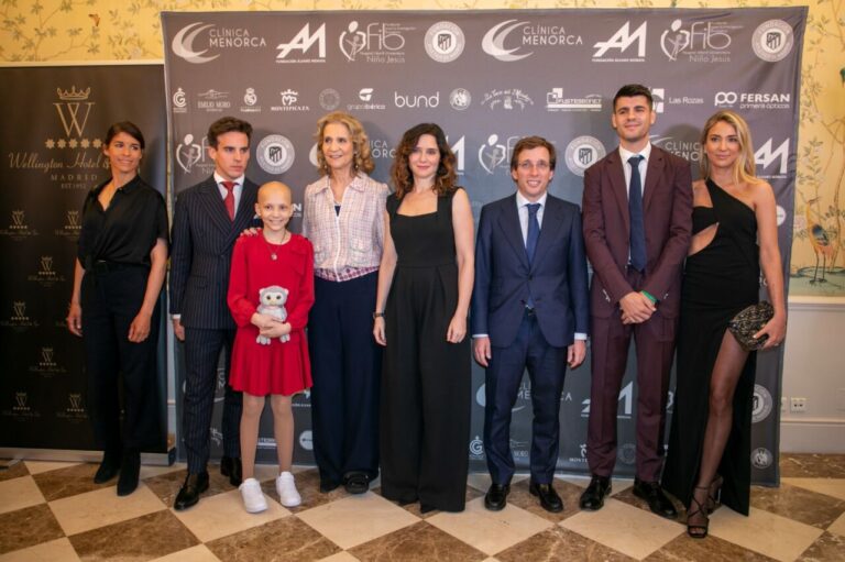 L&rsquo;affiche de « La Sonrisa de María » a été présentée lors d&rsquo;un dîner de charité réussi