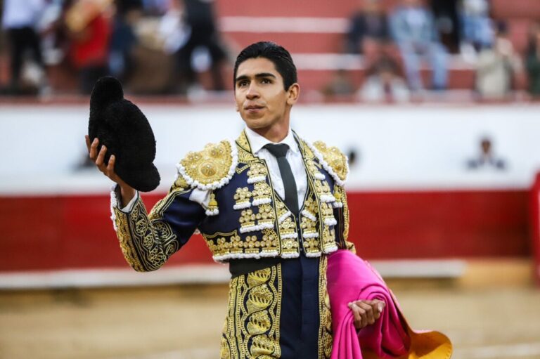 Héctor Gutiérrez, une queue à Aguascalientes : la nouvelle réalité du Mexique