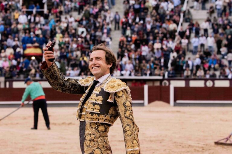 Román rapproche son piège des supporters madrilènes