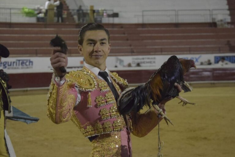 Bruno Aloi coupe la seule oreille à Texcoco