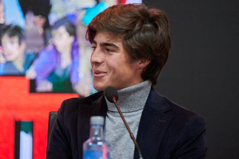Martín Morilla présente « El Debut » de Sanlúcar, à Morón de la Frontera