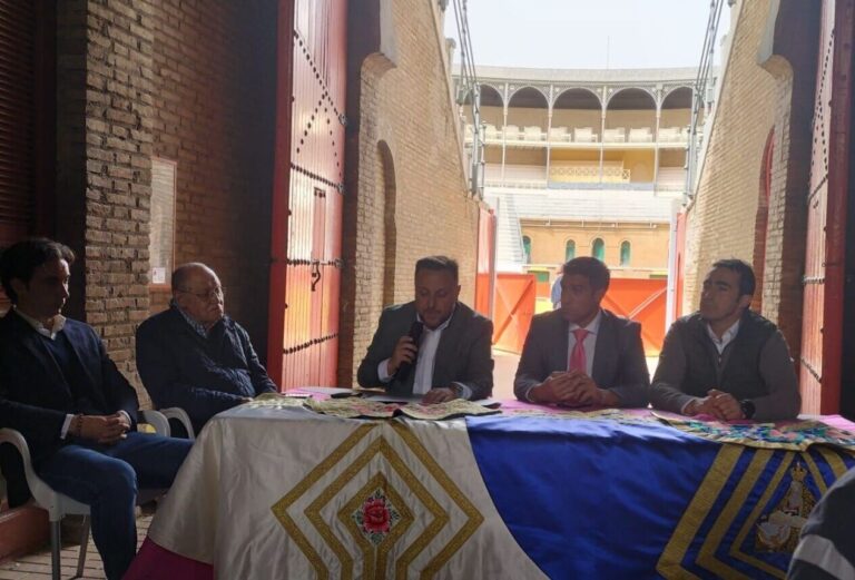 Grenade présente une foire terminée avec les adieux d'Enrique Ponce