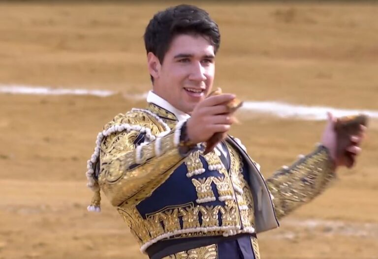 Javier Zulueta termine son après-midi avec les deux oreilles de cinquième (Direct : Valdepeñas)