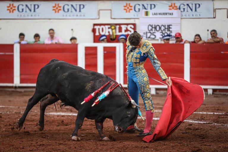 Le pardon d'El Quitos ;  La classe d'Aloi et la livraison de Marco Pérez, au début de San Marcos de Aguascalientes