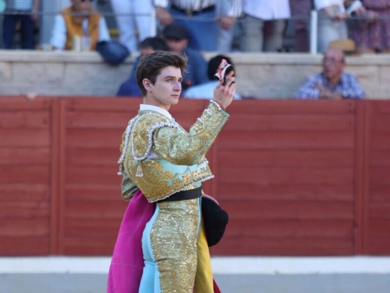 Ruiz de Velasco, Sergio Rollón et Iván Rejas, chacun oreilles d'une grande corrida de Sagrario Moreno à Villaseca
