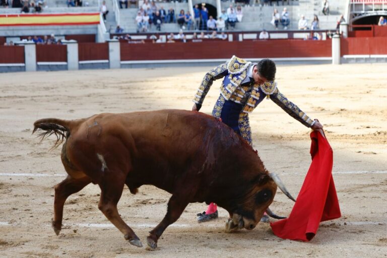 Silence pour Eduardo Neyra dans le deuxième (Direct : Madrid)
