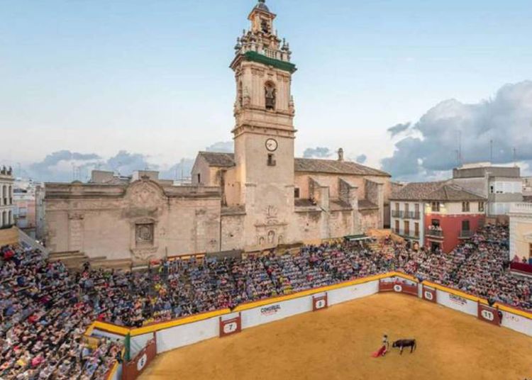 Juan Alberto Torrijos, ovation après demande devant son premier bouvillon (Direct: Algemesí)