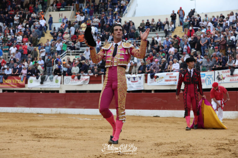 Après-midi important pour Morenito de Aranda et grave encornure de Román à Vic