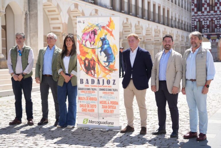 Badajoz officialise les panneaux de San Juan avec une charge et des chiffres élevés en Estrémadure
