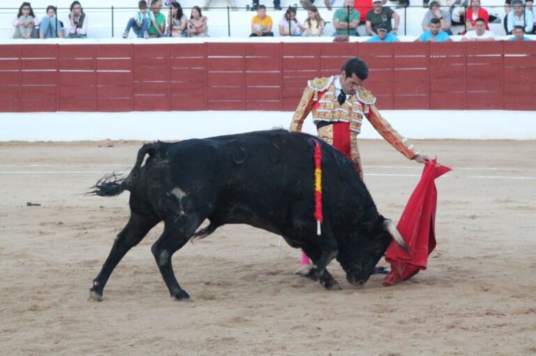 Emilio de Justo pardonne 'Llave', de Sancho Dávila, à Santisteban del Puerto