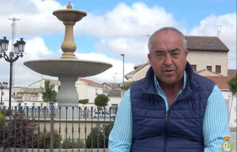Jesús Hijosa, maire de Villaseca de la Sagra, à propos du Potier d'Argent : « Nous avons pu constater qu'une fois de plus nous sommes ravis de continuer à soutenir la base de la tauromachie »