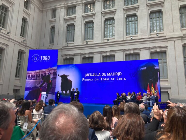 La Mairie de Madrid décerne à la Fondation Toro de Lidia la Médaille de Madrid