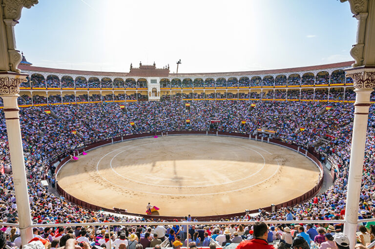 Miguel Ángel Perera, avec un tir dans le premier (Direct: Las Ventas)