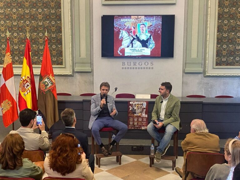 Pablo Hermoso de Mendoza, avec les supporters de Burgos avant ses adieux au Colisée