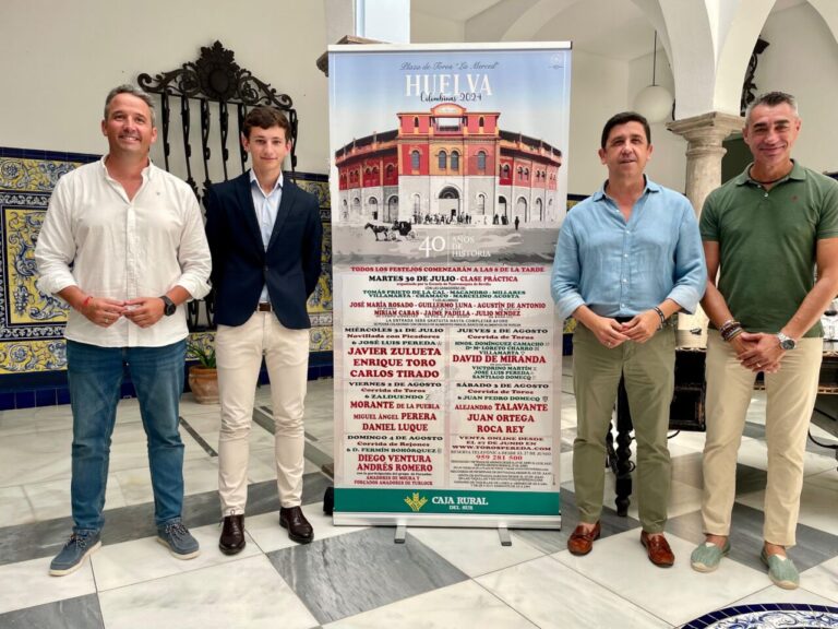 Carlos Tirado présente ses débuts avec les Picadores de Huelva à Ayamonte