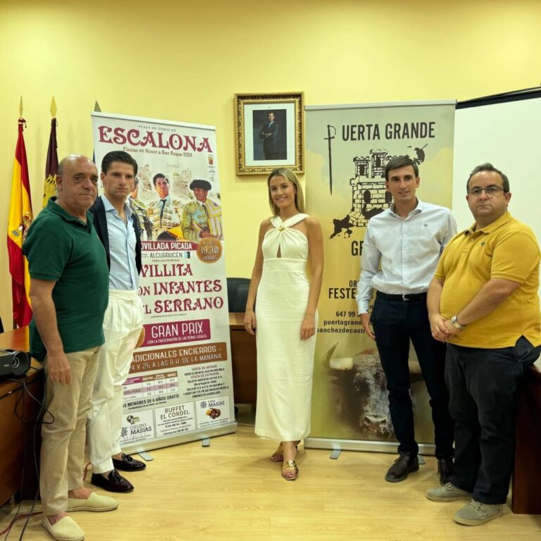 Corrida avec picadors à Escalona