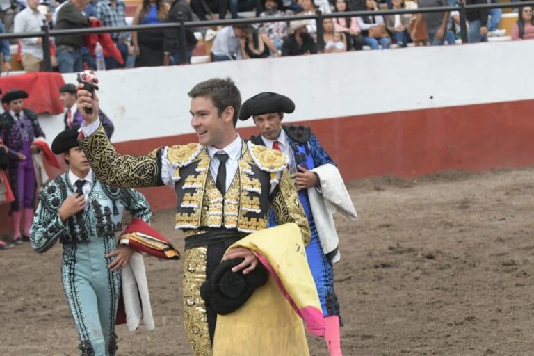 Grand après-midi Pasteur et Arellano à Real de Asientos, Aguascalientes