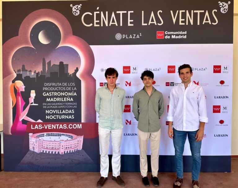 Valentín Hoyos, Fabio Jiménez et Mario Navas, pour la grande finale des nuits
