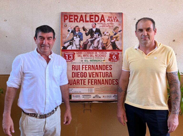 Carmelo García présente une superbe affiche de rejones à Peraleda de la Mata
