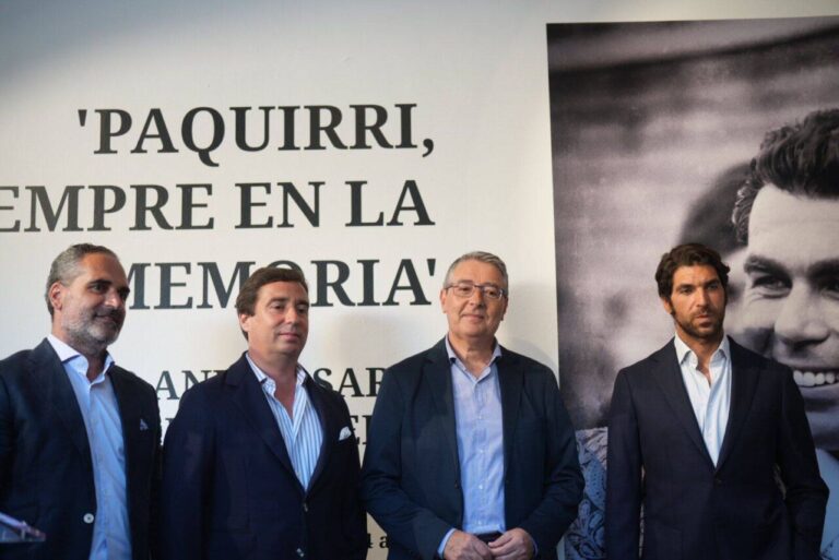 Inauguration de l'exposition photographique 'Paquirri, toujours en mémoire', à La Malagueta