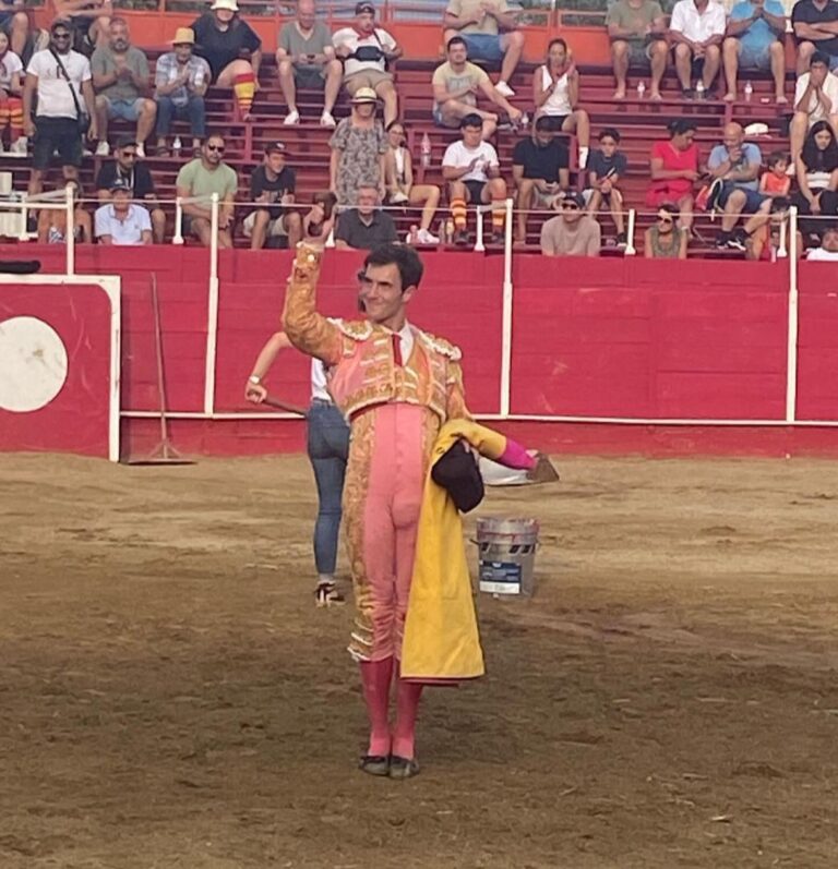 Oreille pour Samuel Navalón et retour sur le ring pour Jarocho à mi-parcours de Miles (Plus de célébrations)