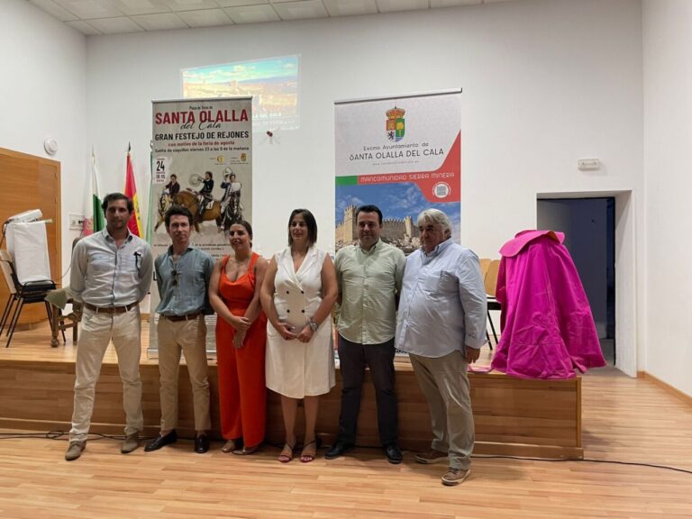 Santa Olalla del Cala présente une intéressante affiche de rejones