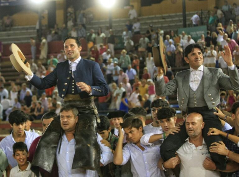 Une Ventura incommensurable, sur les épaules d'Andrés Romero dans une grande clôture à Huelva