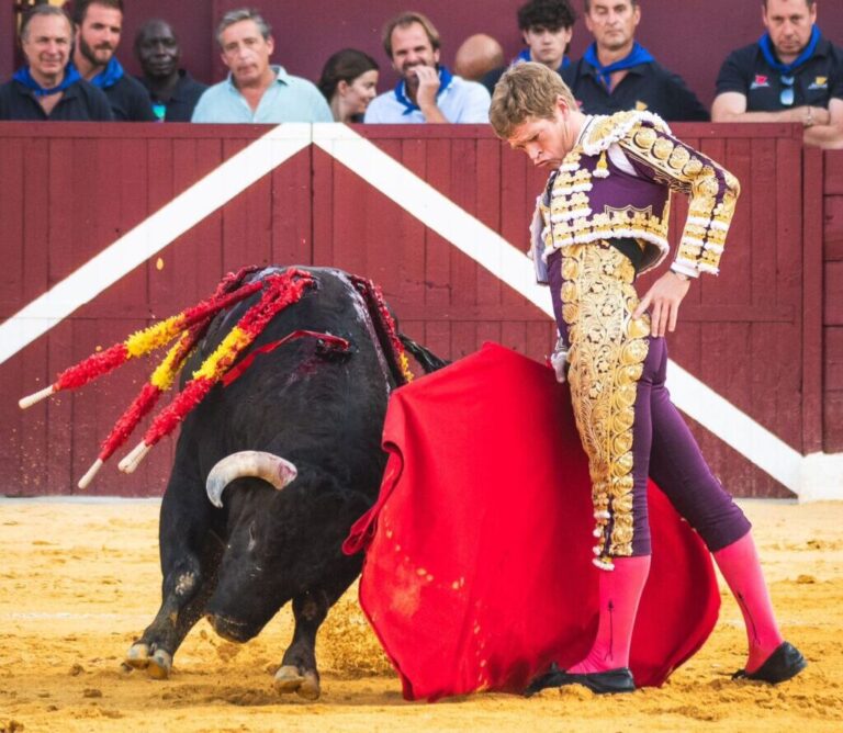 Borja Jiménez maintient son histoire d'amour avec la victoire à Tarazona de Aragón