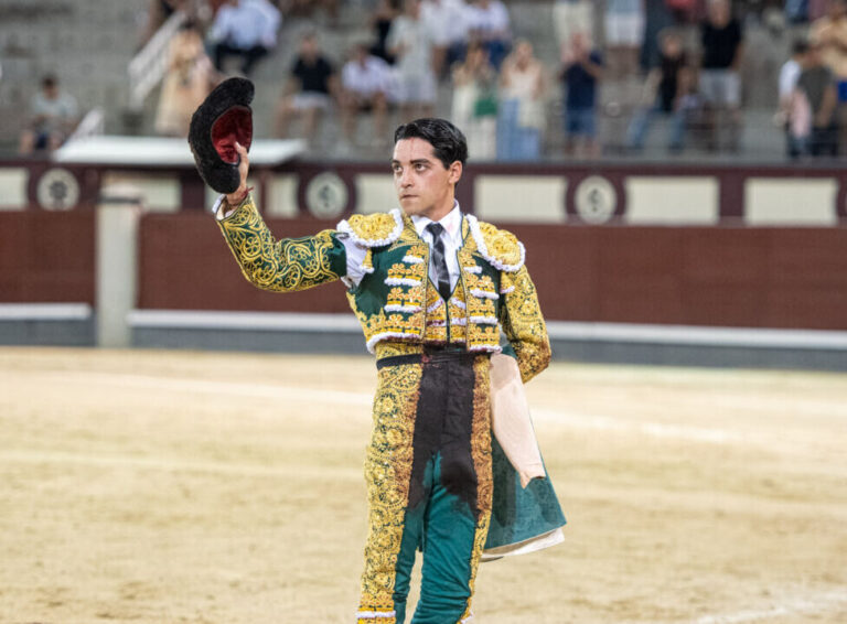 Mario Navas: « Recevoir l'alternative de Morante de la Puebla est un véritable privilège, par admiration et en raison du personnage historique de la tauromachie »