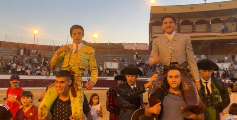 Plein d'une Ventura retentissante ; Marco Pérez, trois oreilles et une queue à San Martín de Valdeiglesias