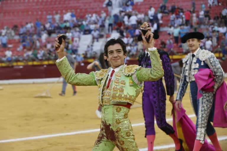 Superbe Marco Pérez, qui impacte Murcie, sur les épaules de Trigueros et Acebo