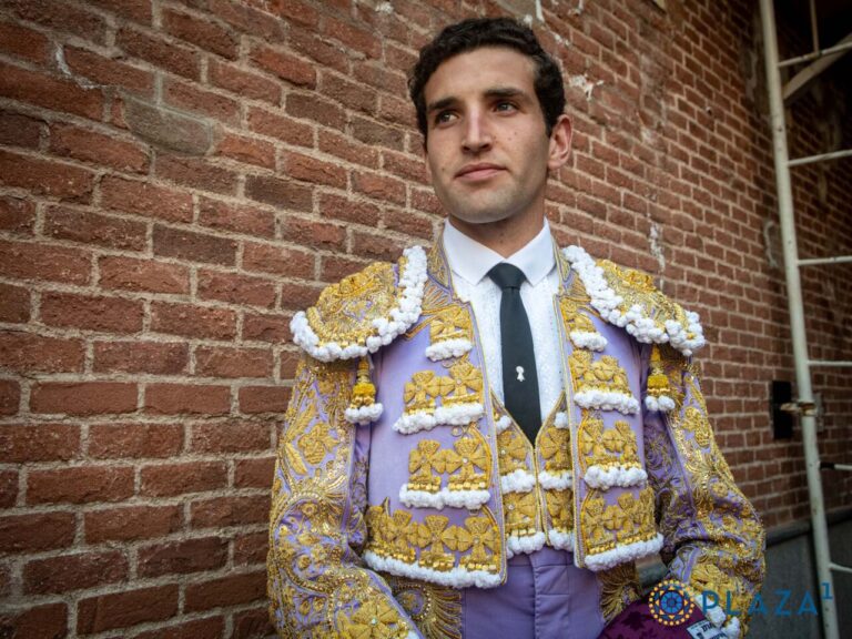 Valentín Hoyos, après son coup à Azuqueca de Henares: « Nous verrons comment évolue la blessure, mais mon intention est de me battre samedi »