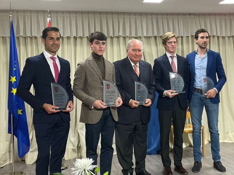 Borja Jiménez, Victoriano del Río et Jarocho reçoivent les prix de la rencontre « Clarín » comme lauréats de San Isidro