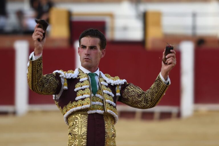 Fernando Adrián, Sánchez Vara, Saltillo et le torero Pedro Montaldo, gagnants de la foire de Teruel