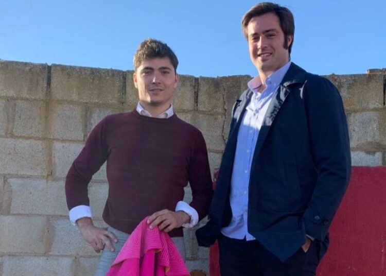 Le torero Jorge Isiegas et l'homme d'affaires taurin navarrais Javier Munarriz mettent fin à leur relation de pouvoir
